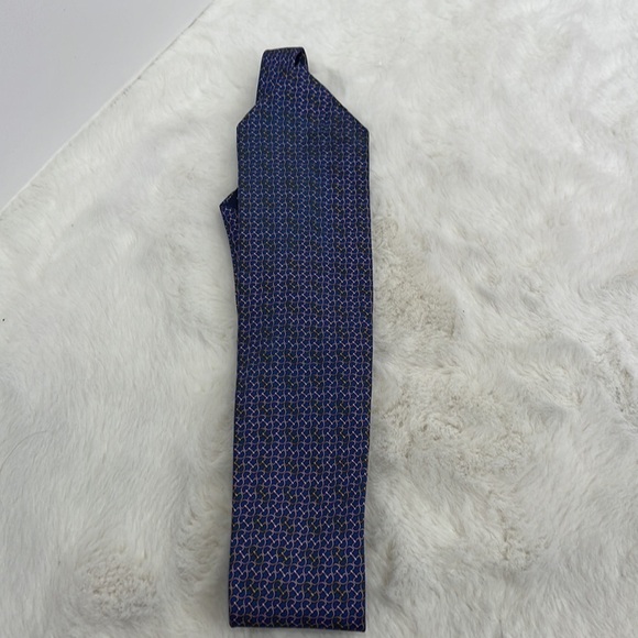 Burberry silk tie blue with pink and gold D ring design - Picture 7 of 9